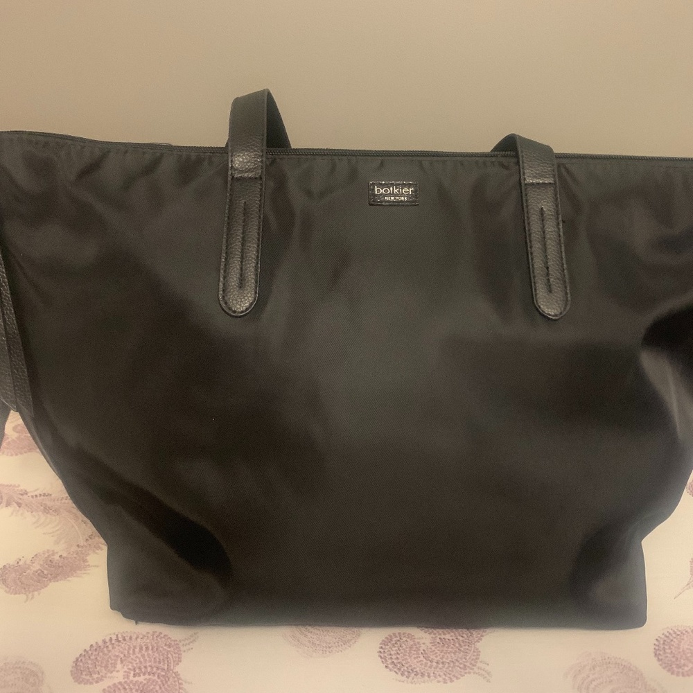 black nylon tote